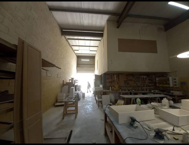 205M² WORKSHOP FOR SALE IN SHAKAS HEAD
